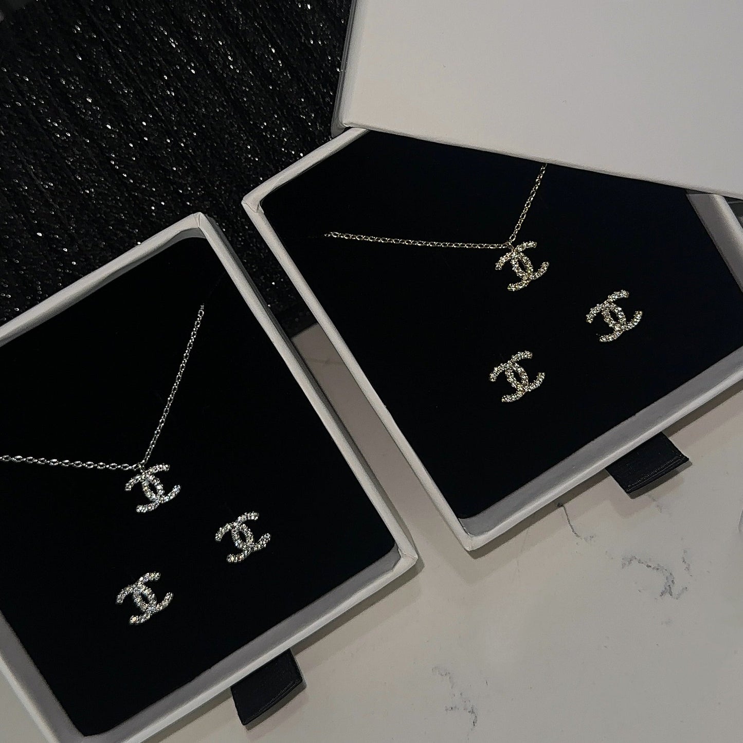 EXCLUSIVE | Leni Set Gold