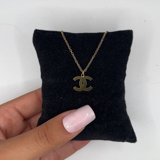 EXCLUSIVE | CC Necklace