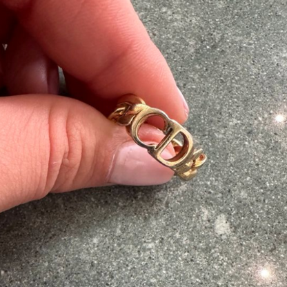 EXCLUSIVE | Nora Ring