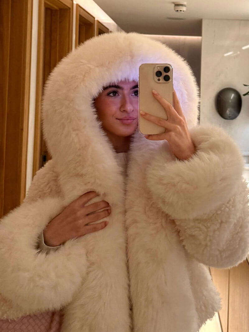 Henna fur coat